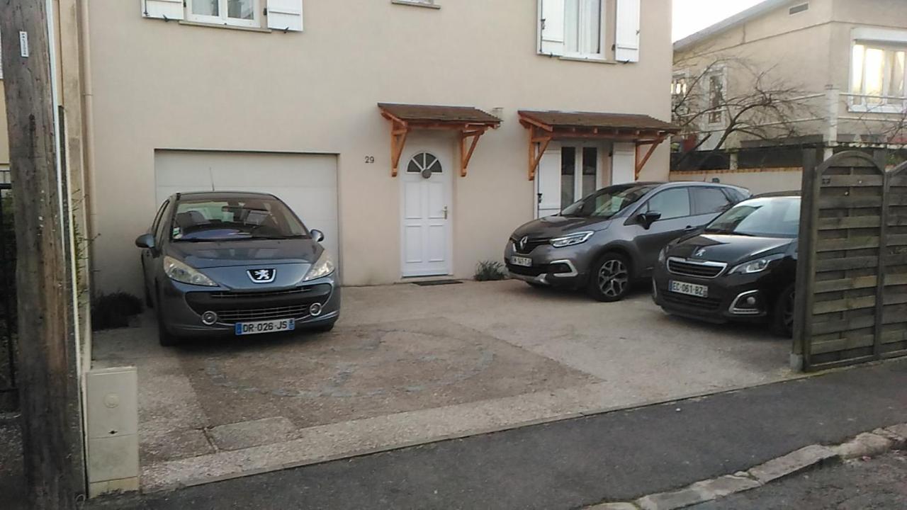 Appart hôtel STUDIHOTEL Palaiseau Plateau Saclay Exterior foto