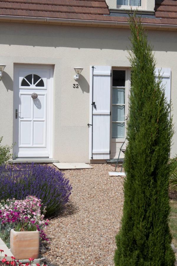 Appart hôtel STUDIHOTEL Palaiseau Plateau Saclay Exterior foto