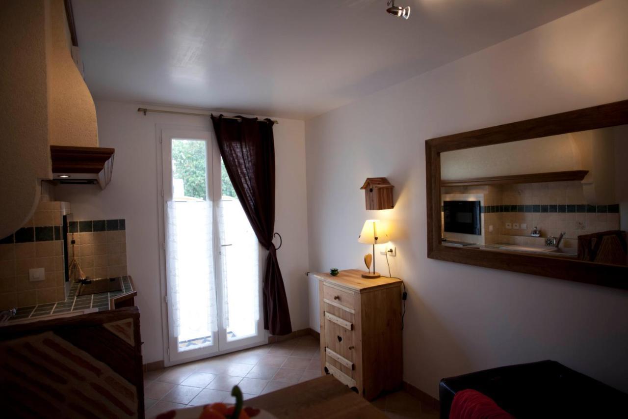 Appart hôtel STUDIHOTEL Palaiseau Plateau Saclay Exterior foto
